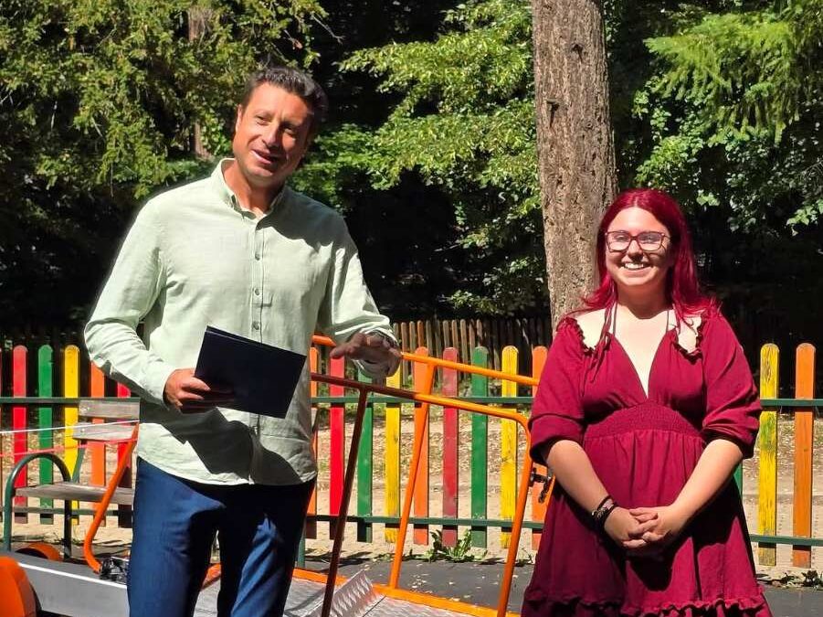 Специализирана люлка за деца с увреждания е открита в парк „Кестените“